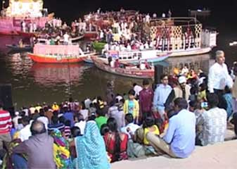 बुढ़वा मंगल : बनारस की एक परंपरा