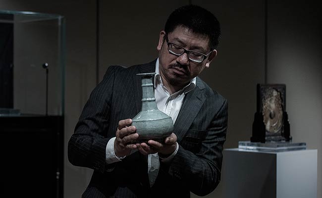 Ancient Chinese Vase Set to Fetch $7.7 Million in Hong Kong