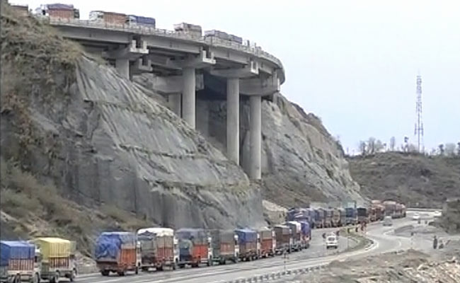 Jammu-Srinagar Highway To Open For One-Way Traffic