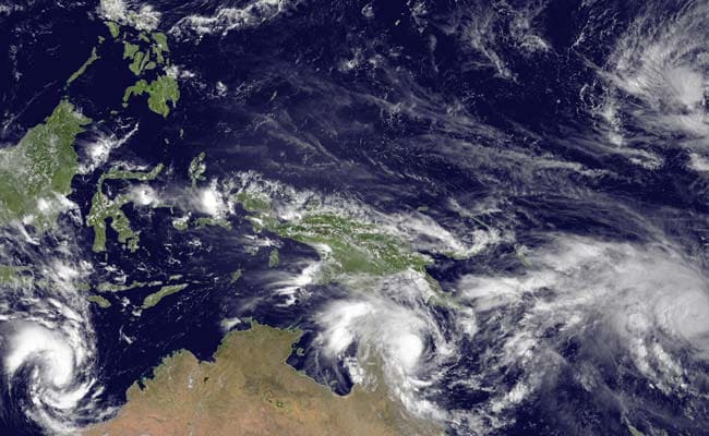 Cyclone Nathan Heads for Australia's East Coast, Say Meteorologists