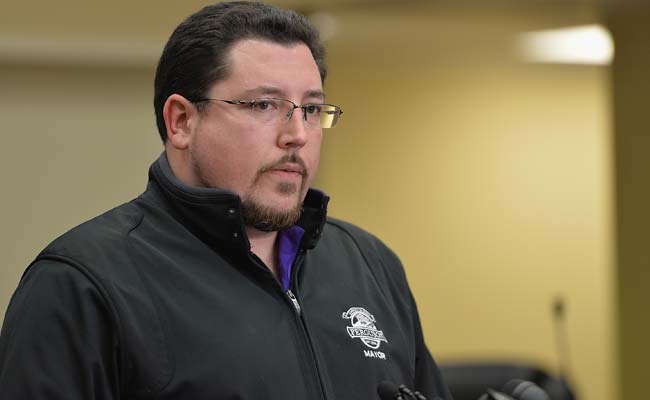 Ferguson Mayor James Knowles Resists Calls to Resign