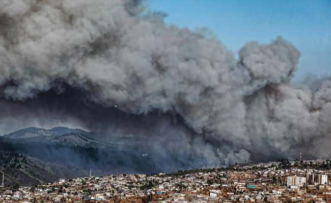 Emergency as Blaze Threatens Chile Port City