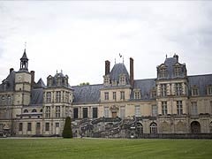 'Priceless' Chinese Artefacts Stolen From French Castle