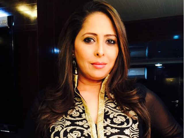 Mumbai: Bollywood Choreographer Geeta Kapur Rams Car Into Biker