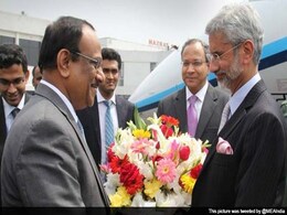 Foreign Secretary Jaishankar Arrives in Bangladesh on Day-Long Visit Foreign Secretary Jaishankar Arrives in Bangladesh on Day-Long Visit