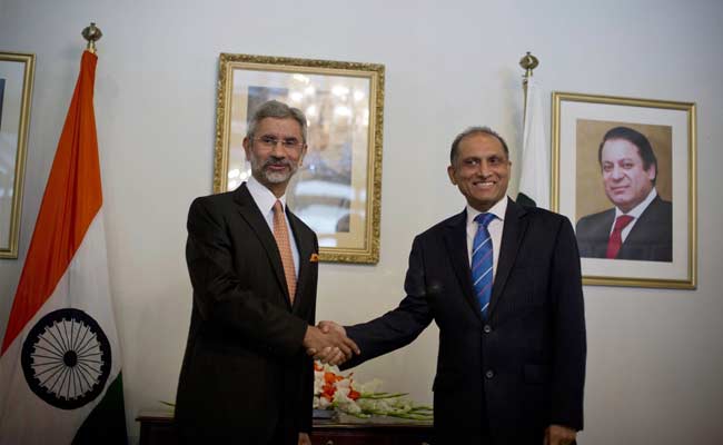 India, Pakistan Discuss Ways to Resume Dialogue