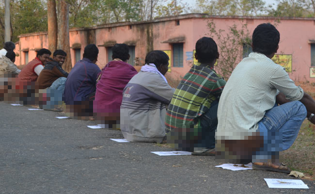 A Poo Protest in Jharkhand Against Centre's Land Bill