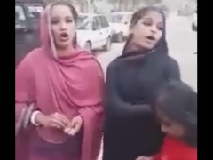 These Pakistani Sisters Singing Justin Bieber's <i>Baby</i> Are a Smash Internet Hit