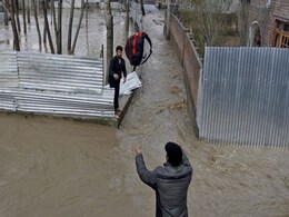 Flood Threat Eases in Jammu and Kashmir Flood Threat Eases in Jammu and Kashmir