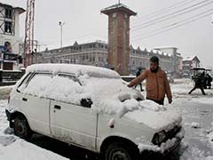 Kashmir Valley Receives Heavy Rainfall, Jammu-Srinagar Highway Closed