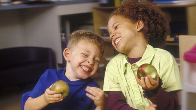 More Children Eat Fruit in School, Study Shows