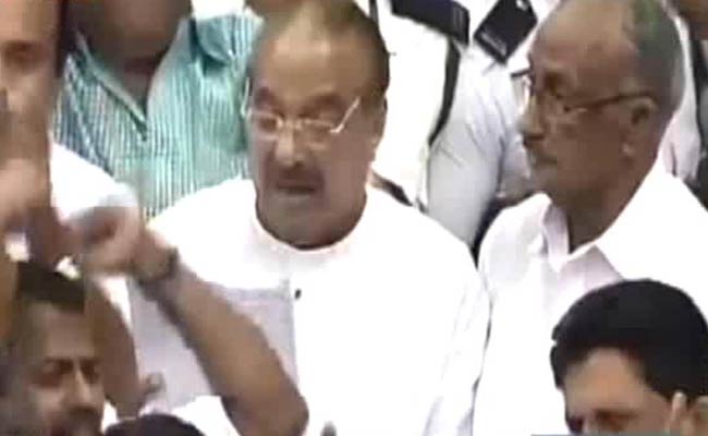 Kerala's Budget Focuses on Raising Infrastructure Investment