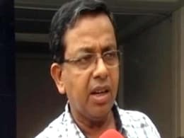 Jadavpur University Professor Alleges Attack By Trinamool-Backed Goons Jadavpur University Professor Alleges Attack By Trinamool-Backed Goons