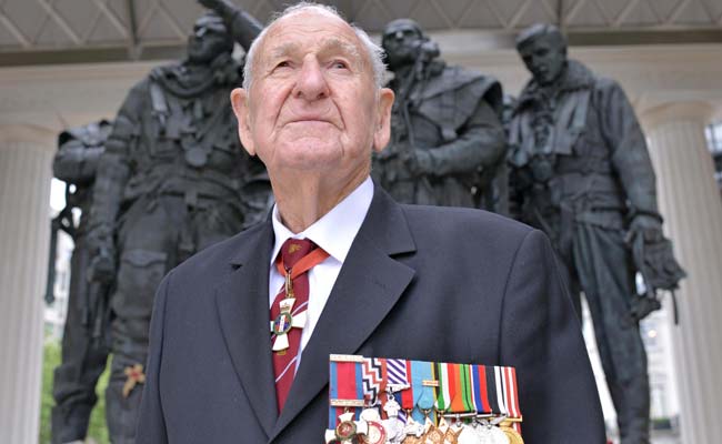 Dambusters Pilot Halts Medal Sale After Peer's Donation