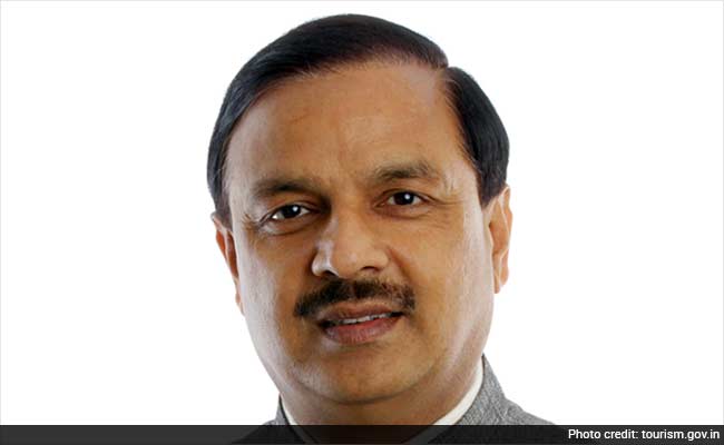 Congress Terms Mahesh Sharma's Remarks on Writers 'Uncultured'