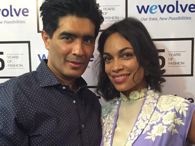 <i>Sin City</i>'s Rosario Dawson Makes Manish Malhotra's Show More Than Just Fashion