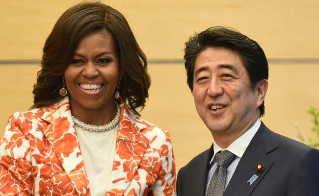 'Let's Do Lunch', Says US First Lady Michelle Obama to Japanese Prime Minister Shinzo Abe