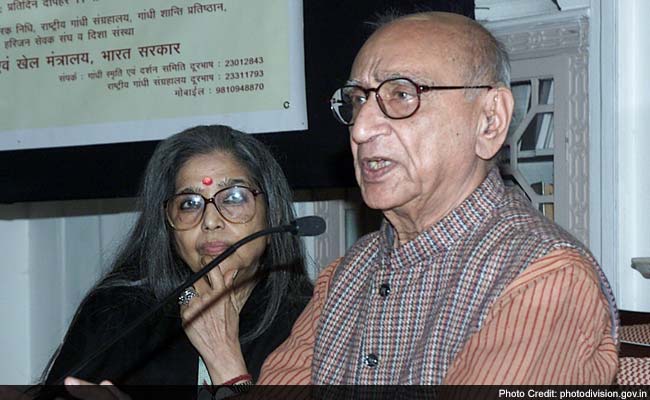 Noted Gandhian Narayan Desai Dies at 90