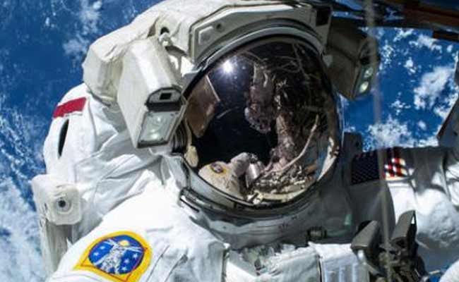 US Astronauts Step Out on Spacewalk