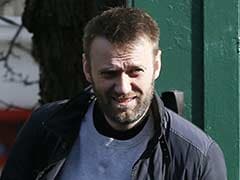 Kremlin Critic Alexei Navalny, Out of Jail, Vows to Fight On