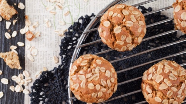 Oatmeal and almond cookies