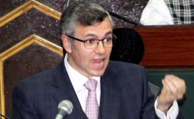 Omar Abdullah Backs Arvind Kejriwal in Delhi Turf War