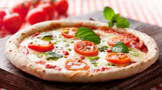 Italy Offers Neapolitan Pizza for UNESCO Heritage Menu