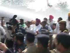 In Protests Against Land Bill, Congress Workers Clash With The Police In Punjab