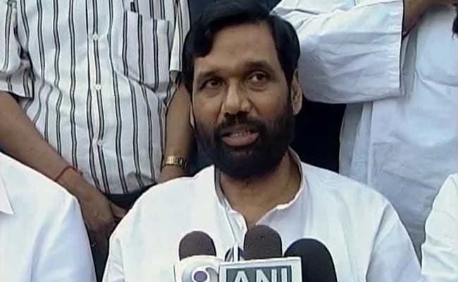 PM Narendra Modi Cleared Doubts, Says Ram Vilas Paswan; LJP Ready to Support Land Bill