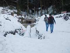 Shimla Gets Season's First Snowflakes