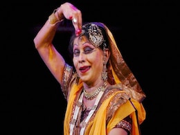 Cultural Evening Evokes 19th Century Lucknow to Promote Cancer Awareness Cultural Evening Evokes 19th Century Lucknow to Promote Cancer Awareness