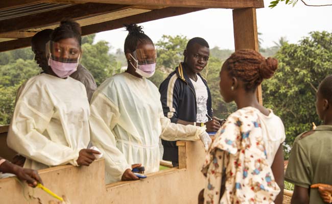 Sierra Leone to Vaccinate 200 People Connected to Ebola Victim