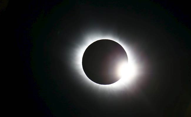Solar Eclipse Sweeps Across Atlantic, Diamond Ring Thrills Skygazers