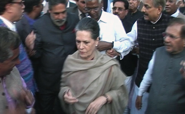 Sonia Gandhi Condoles Train Accident Deaths in Andhra