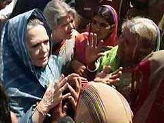 Congress President Sonia Gandhi Meets Rain Affected Farmers In Rajasthan
