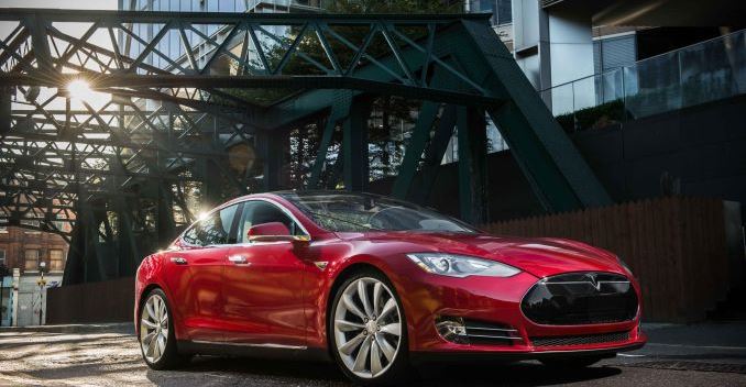 Tesla Examining 2 Theories To Explain Fatal 'Autopilot' Accident