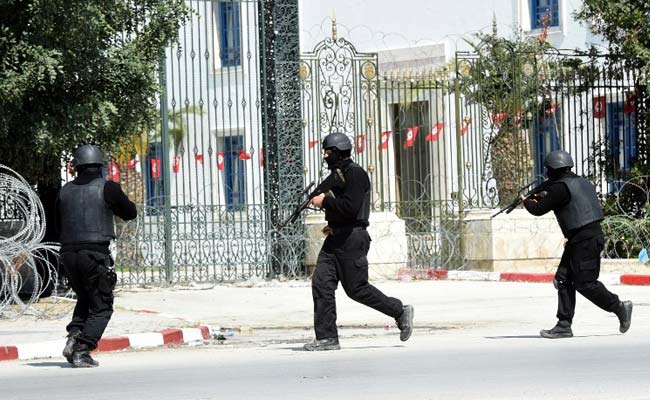 2 British People 'Caught Up' in Tunisia Attack