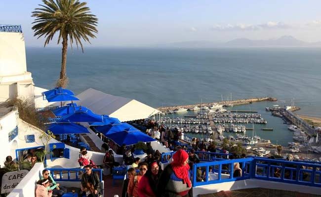 In Tunisia's Tourist Heartland, Anxious Wait After Attack