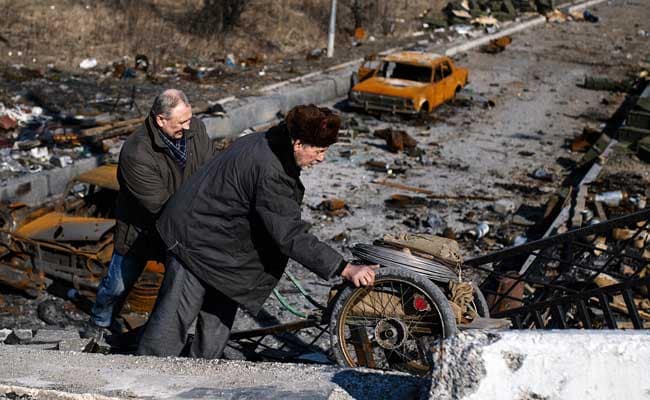 3 Killed as Clashes Rumble On in East Ukraine