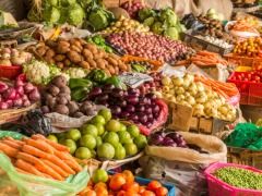 Unseasonal Rain Drives up Prices of Veggies in Delhi