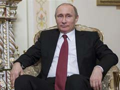 Vladimir Putin Dives in Mini-Sub to Shipwreck Off Crimea