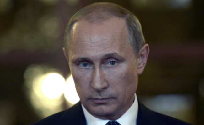 Vladimir Putin Mulled Putting Nuclear Forces 'On Alert' Over Crimea