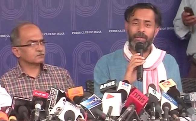 'There is a Difference Between a Resignation Letter and a Conditional Offer to Resign' Says AAP's Yogendra Yadav: Highlights