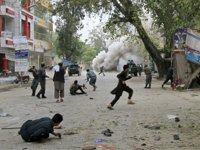 Afghanistan Suicide Blast Kills 33, Injures Over 100