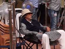 What Amitabh Bachchan Did in Between Takes on the Sets of <i>Piku</i>