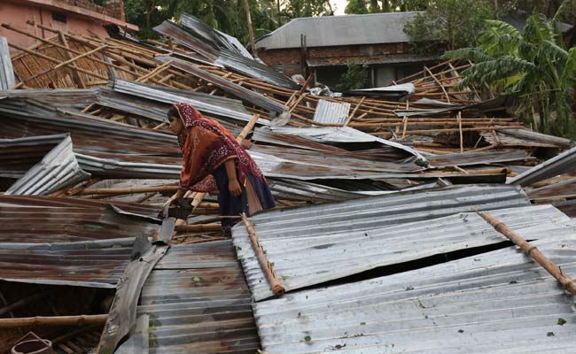 35 Killed in Bangladesh Storms