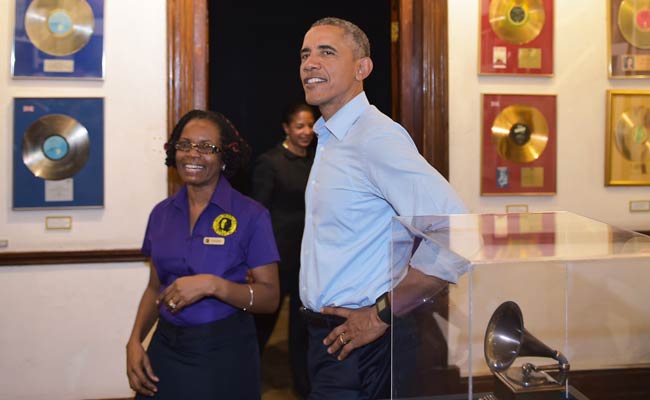 Barack Obama Lands in Jamaica in First US Presidential Visit Since 1982