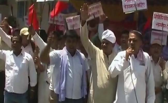 Here's Why Over 2 Lakh Teachers in Bihar Are on Strike
