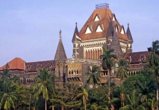 Man Sets Himself Ablaze Near Bombay High Court Over Dispute With Lawyer
