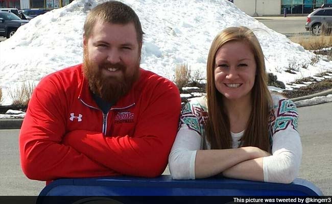 Burger Marries King in World's Yummiest Wedding. Burger King is Paying the Bill